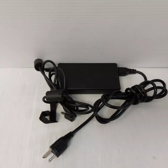 (N84284-1) MSI MS-168N Laptop - Picture 13 of 14